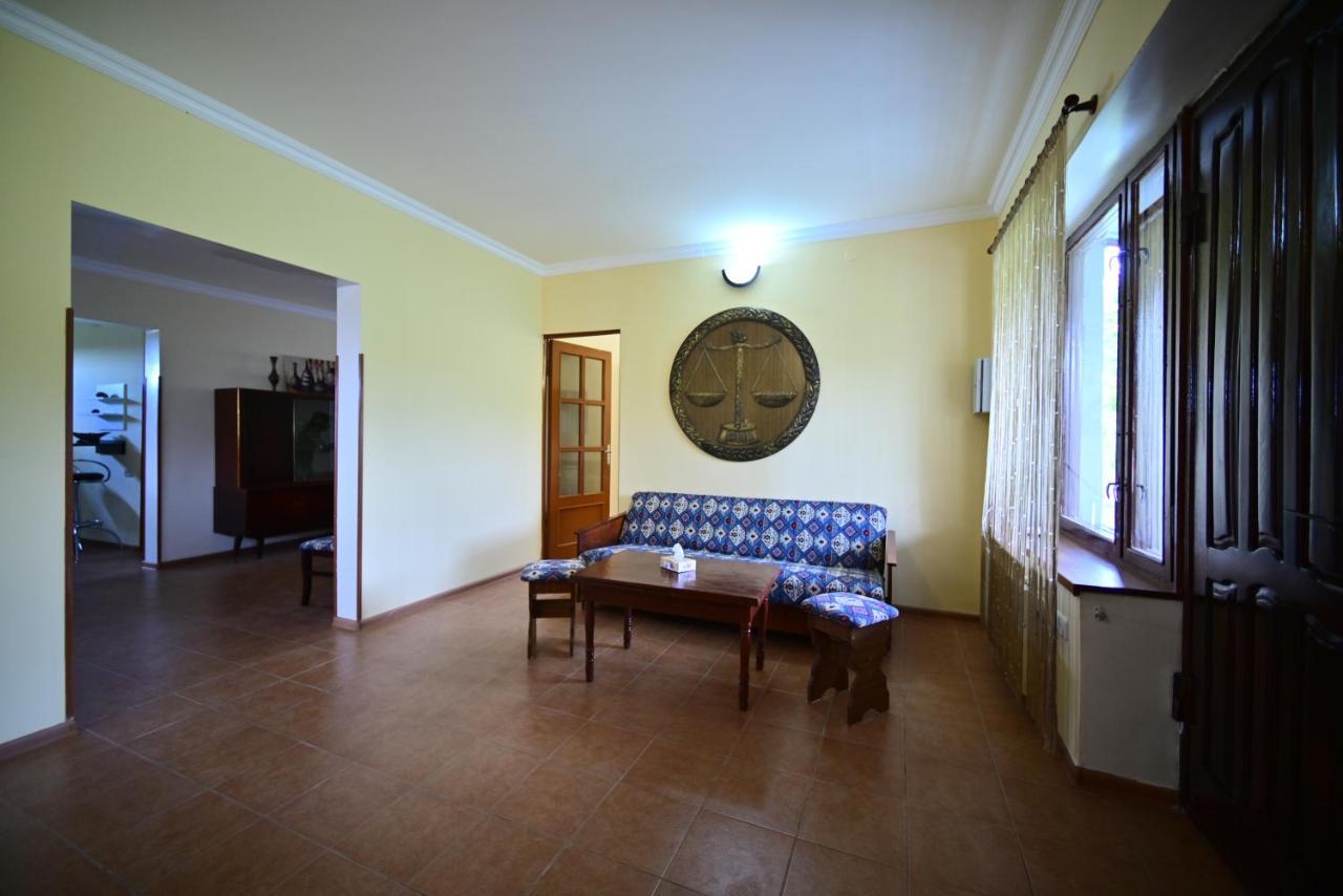 Sevan Tarsus Guesthouse Tsovazard Esterno foto